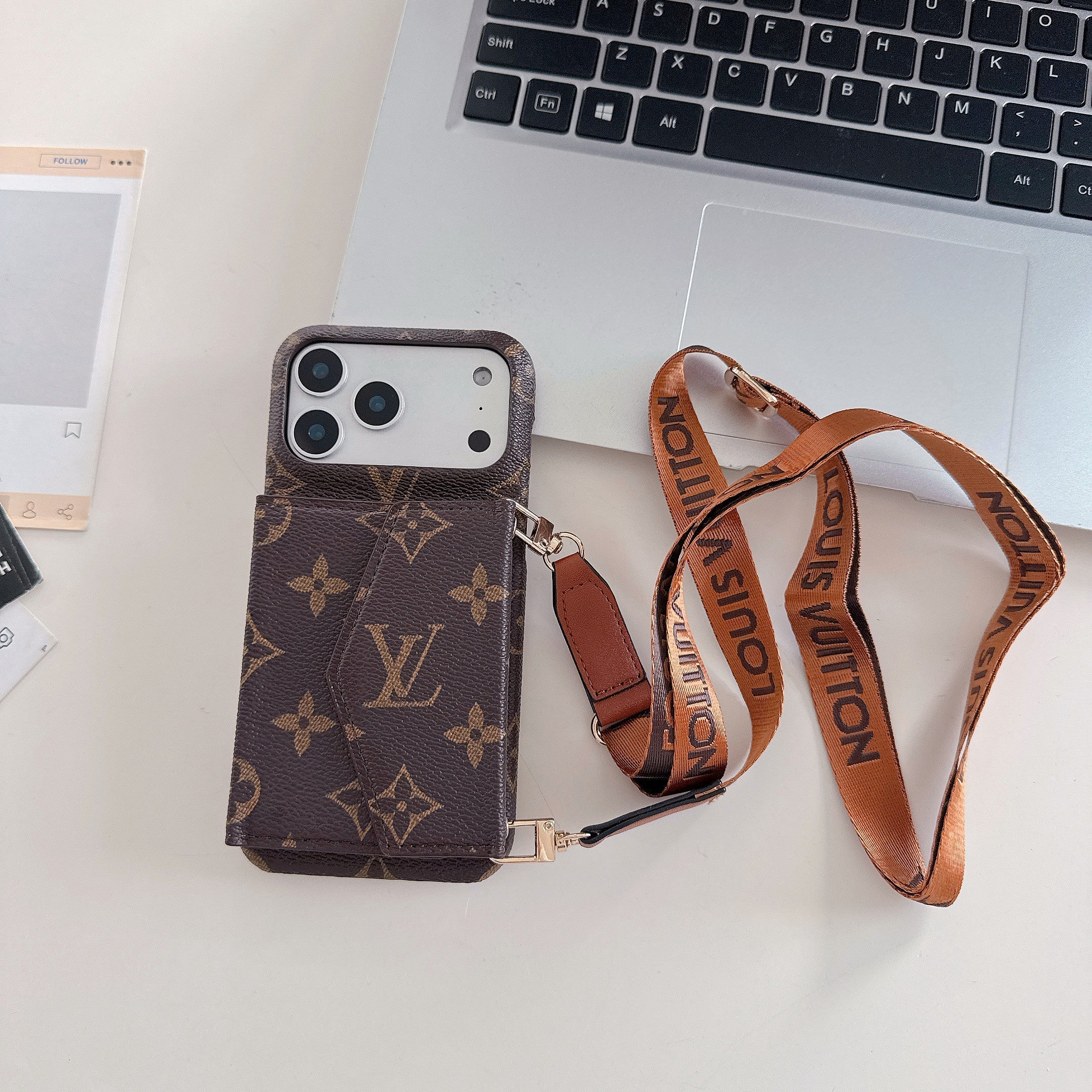 Custodia a Portafoglio Crossbody Stile LV per iPhone – Con Tracolla e Porta Carte