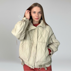 Giacca Trapuntata – Collo Alto e Tasche a Toppa – Stile Invernale Accogliente